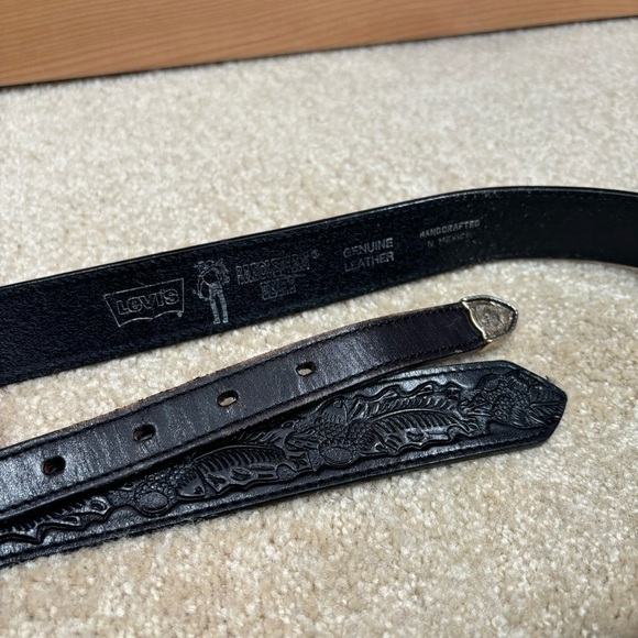 Rare Levi’s Saddleman Tooled Leather Belt Western Harvest Acorn Leaves Unisex 36 - Picture 7 of 14